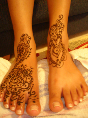 momhenna2.jpg